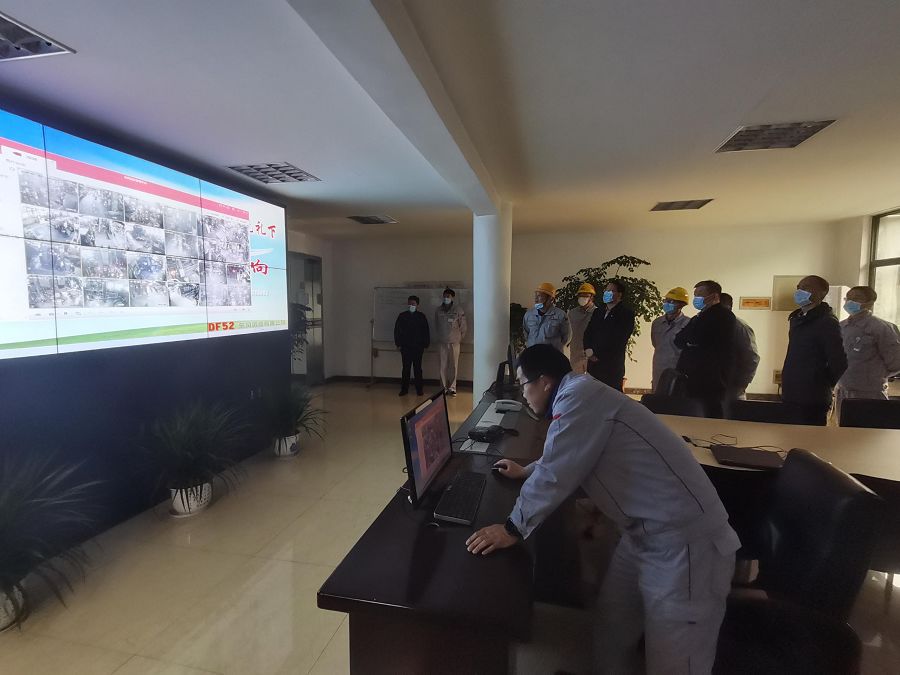 生產調度中心.jpg 生產調度中心.jpg