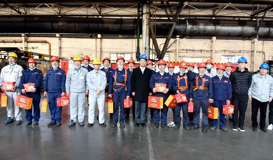熱處理慰問現場合影8.jpg 熱處理慰問現場合影8.jpg