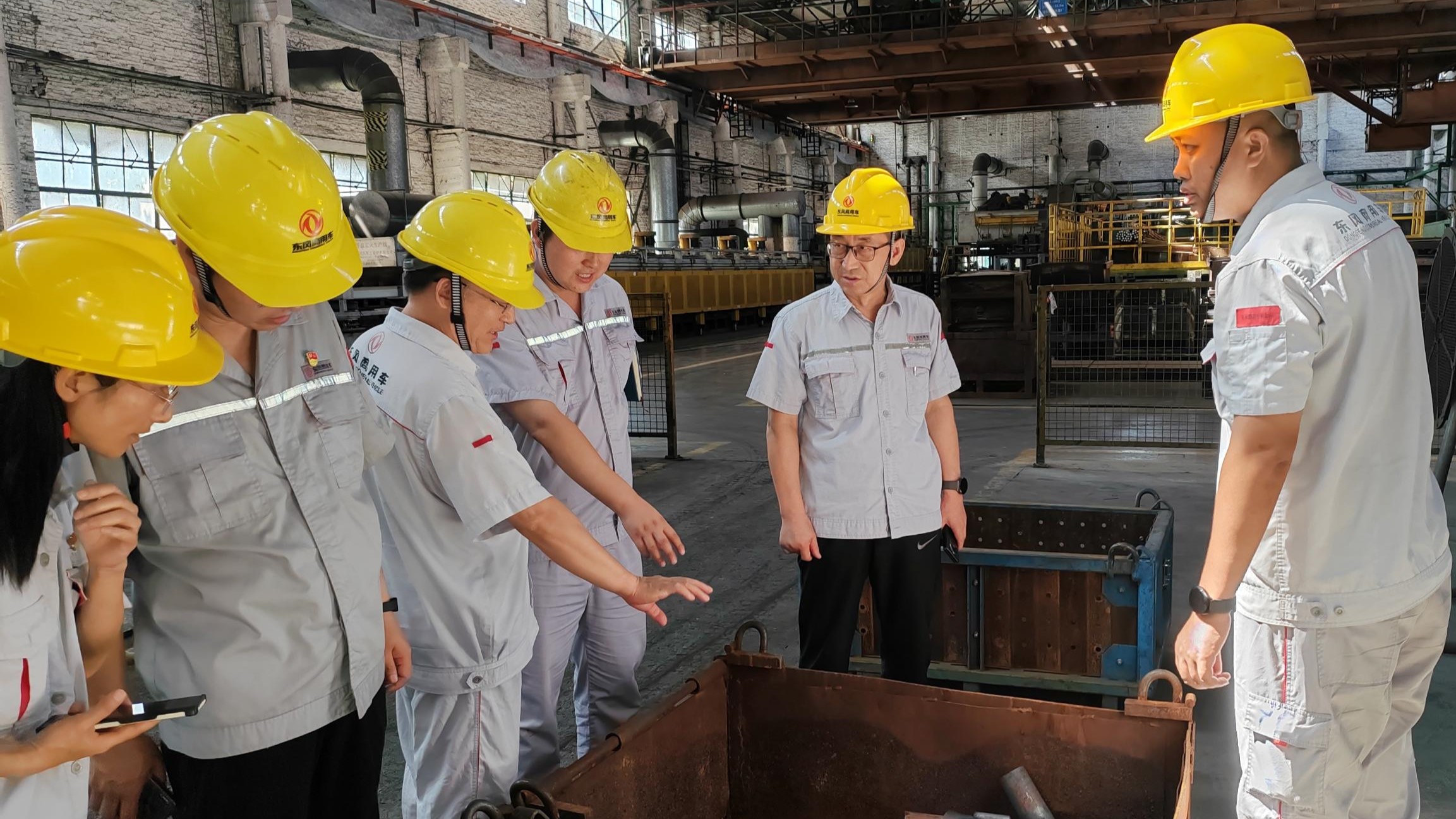公司領導現(xiàn)場巡視1.jpg